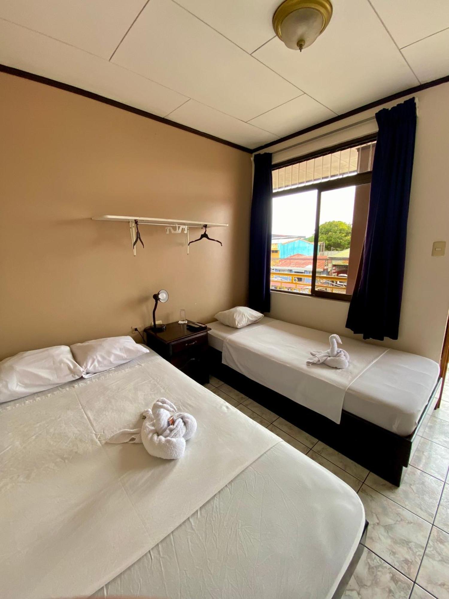 Hotel Costa Del Sol Пуэрто-Лимон Экстерьер фото